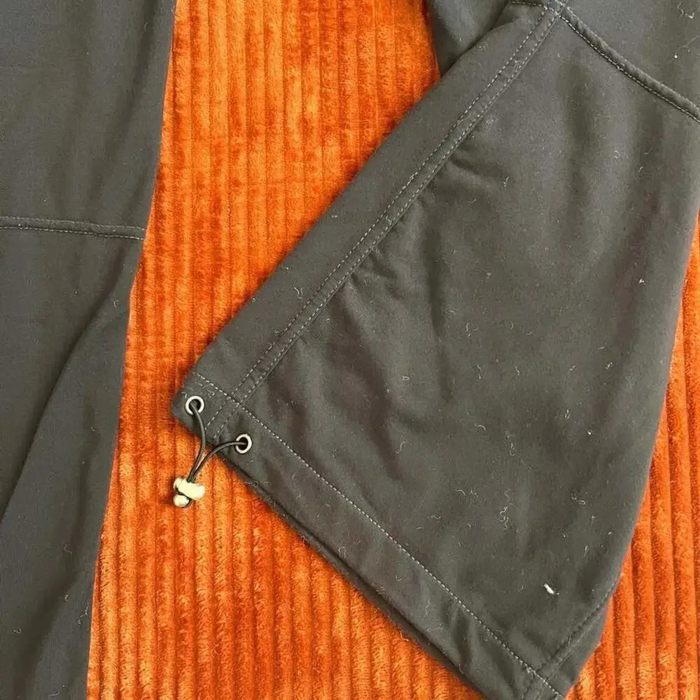 Athleta Women's Black and Grey Trousers